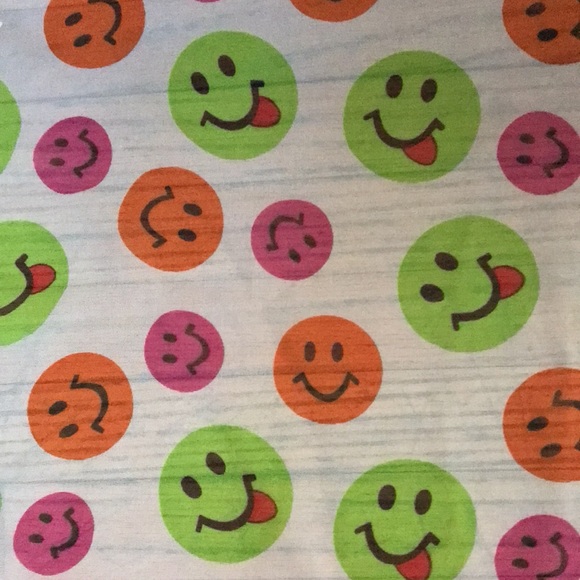 Vintage smiley face scarf, funny mod Retro SMILE! - Picture 2 of 5
